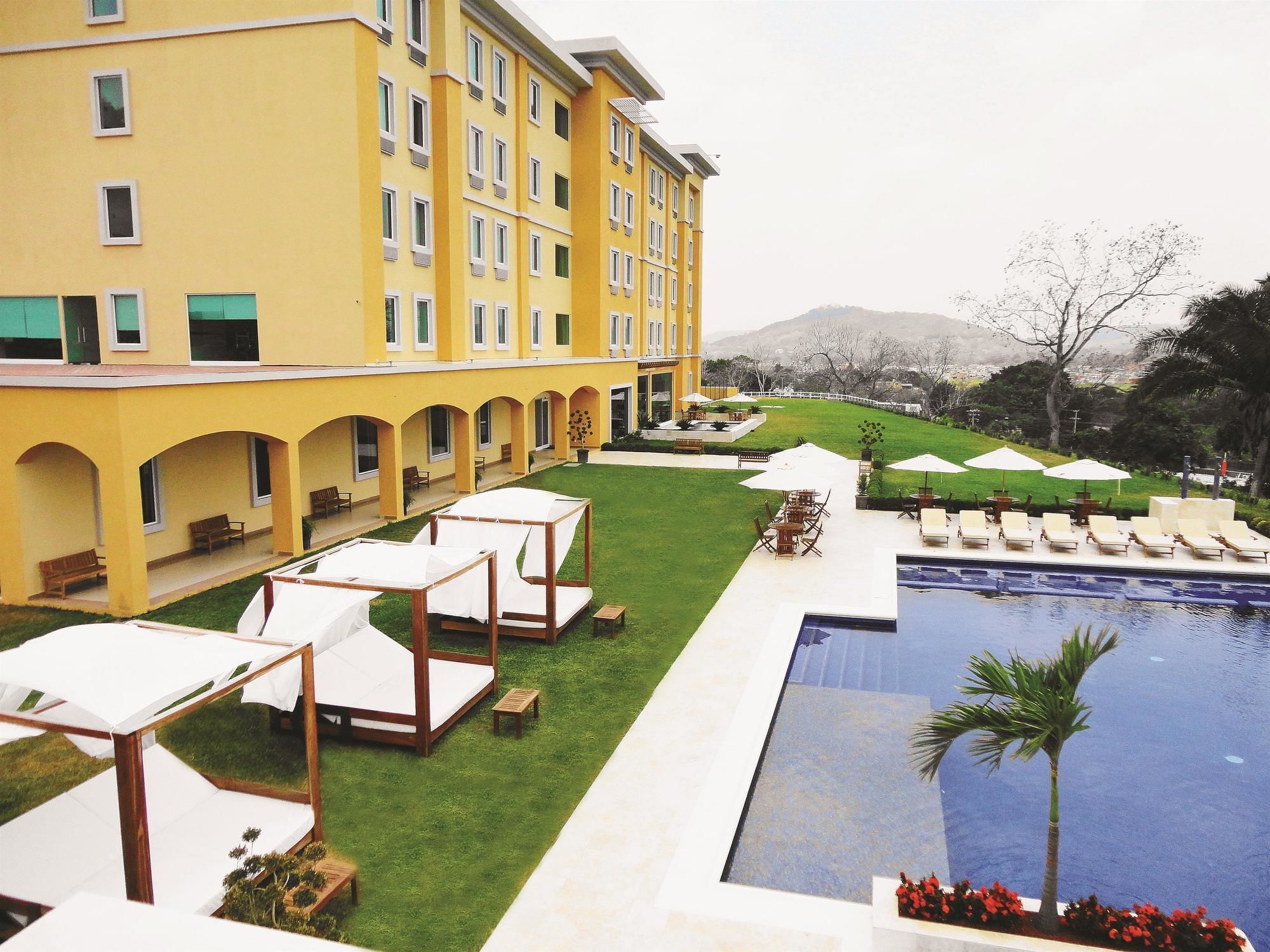 Hotel La Quinta by Wyndham Poza Rica Zewnętrze zdjęcie